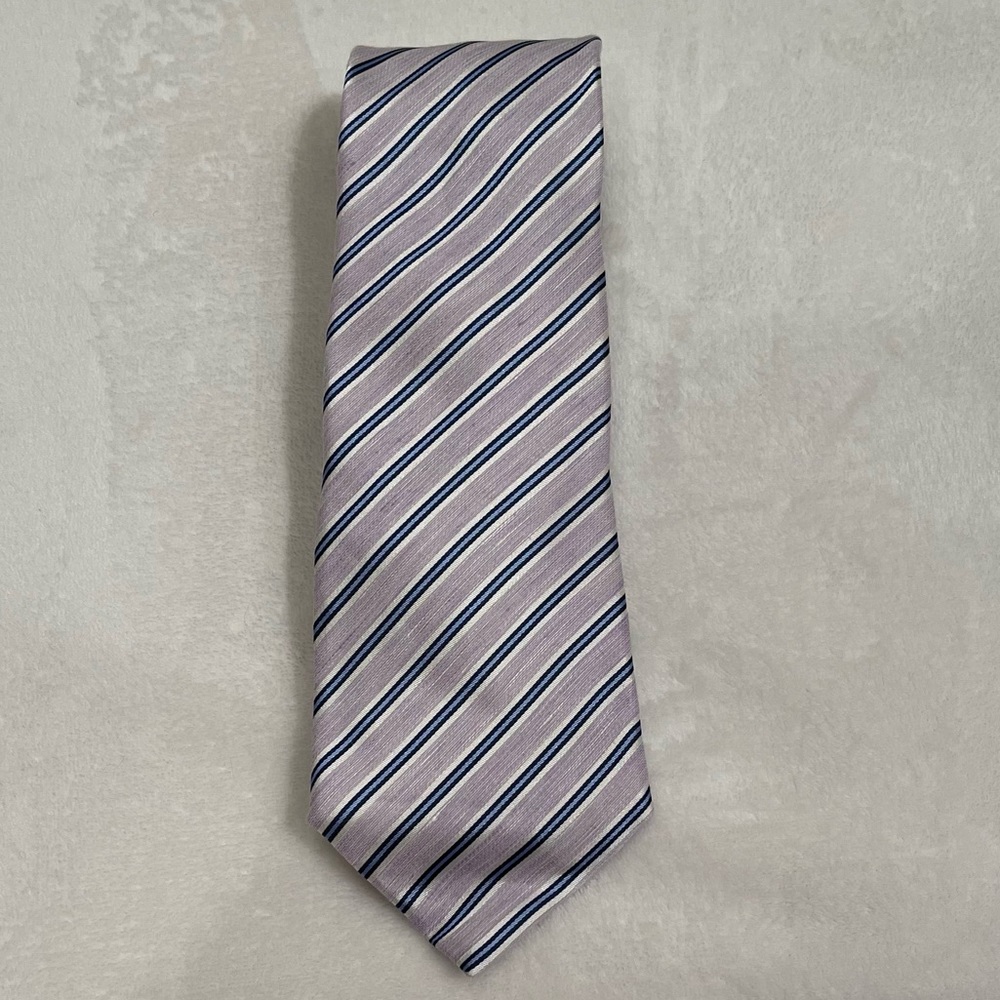 Mens tie. NWT. Beautiful light lavender color